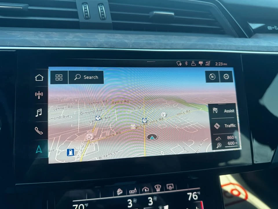 2019 Audi e-tron - Image 10 of 20
