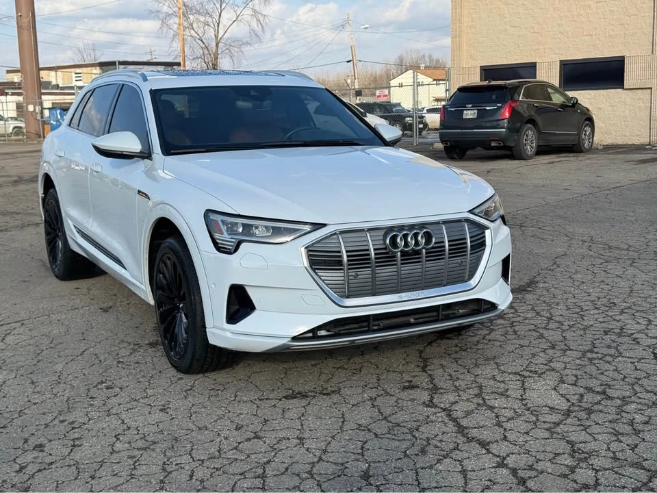 2019 Audi e-tron - Image 19 of 20