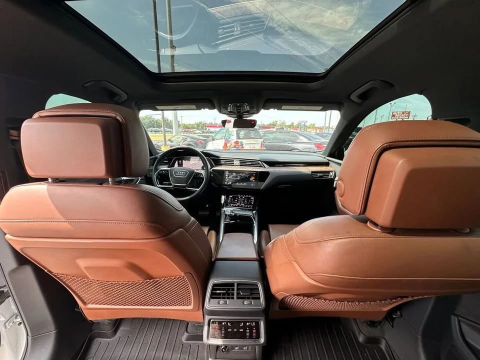 2019 Audi e-tron - Image 14 of 20