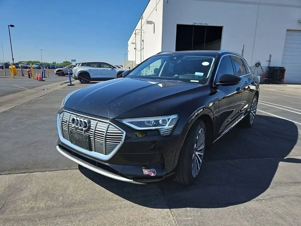 2019 Audi e-tron - Image 2 of 19