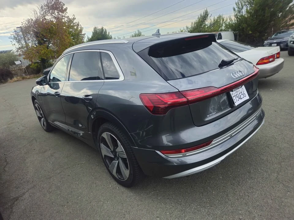 2019 Audi e-tron - Image 4 of 4