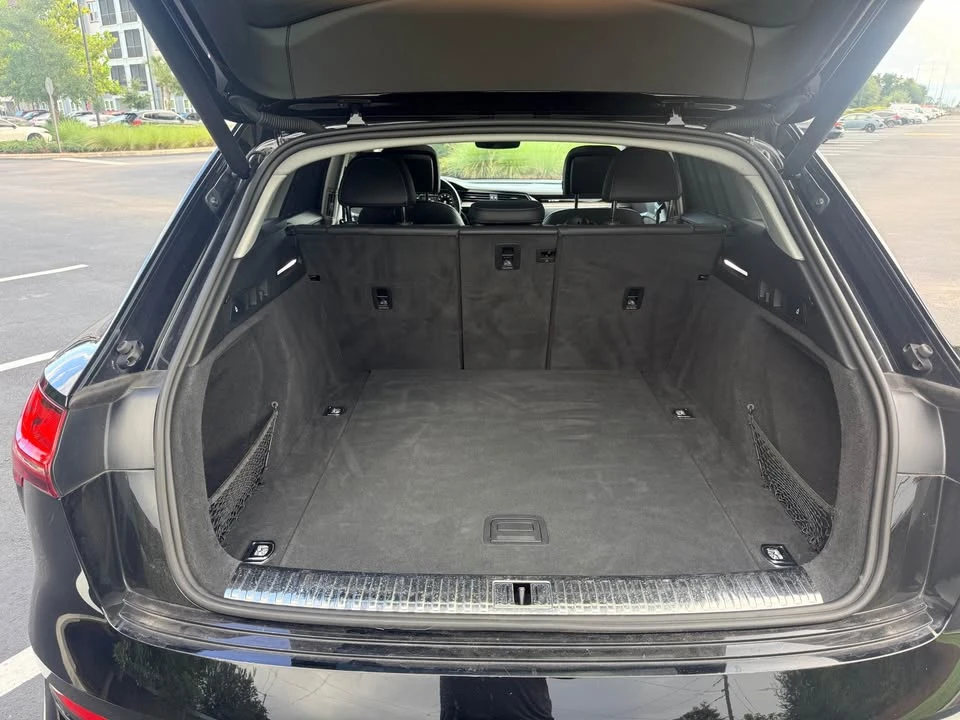 2019 Audi e-tron - Image 13 of 17