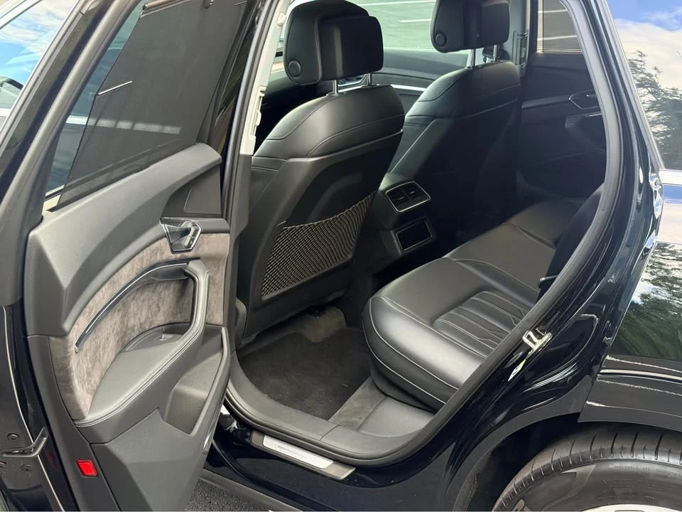 2019 Audi e-tron - Image 9 of 17