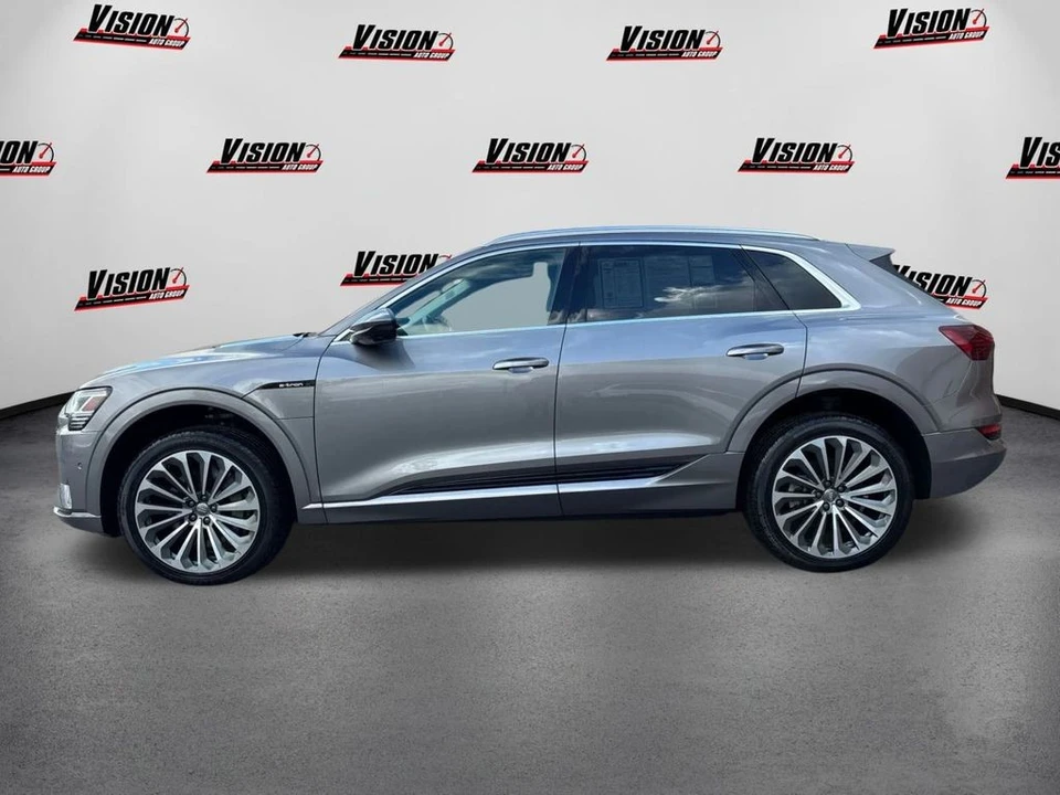2019 Audi e-tron - Image 8 of 12