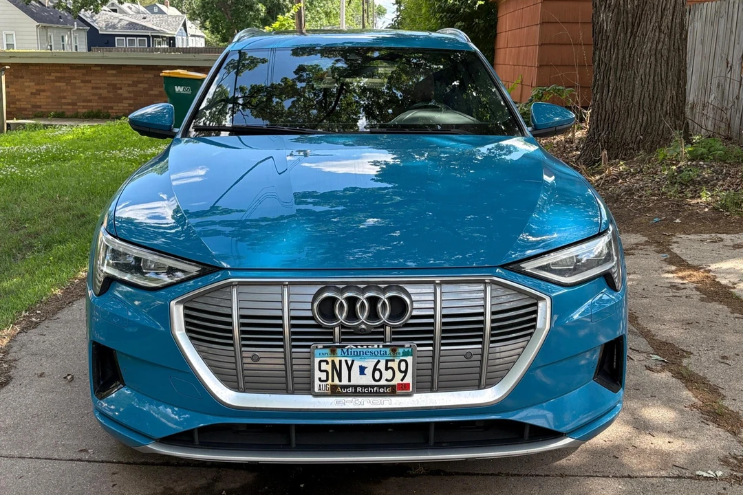 2019 Audi e-tron - Image 2 of 31