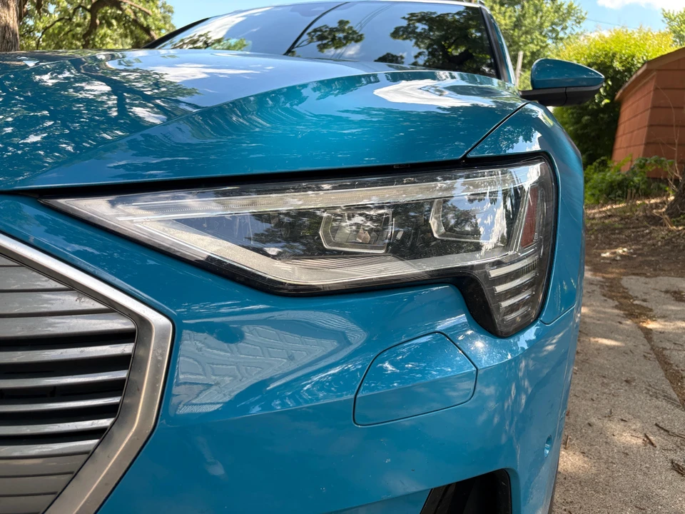 2019 Audi e-tron - Image 14 of 31