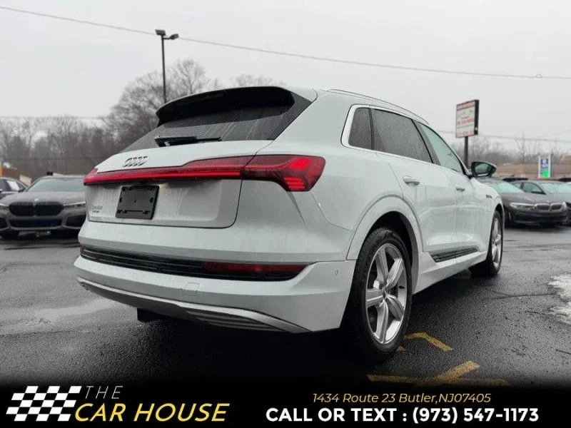 2019 Audi e-tron - Image 10 of 12
