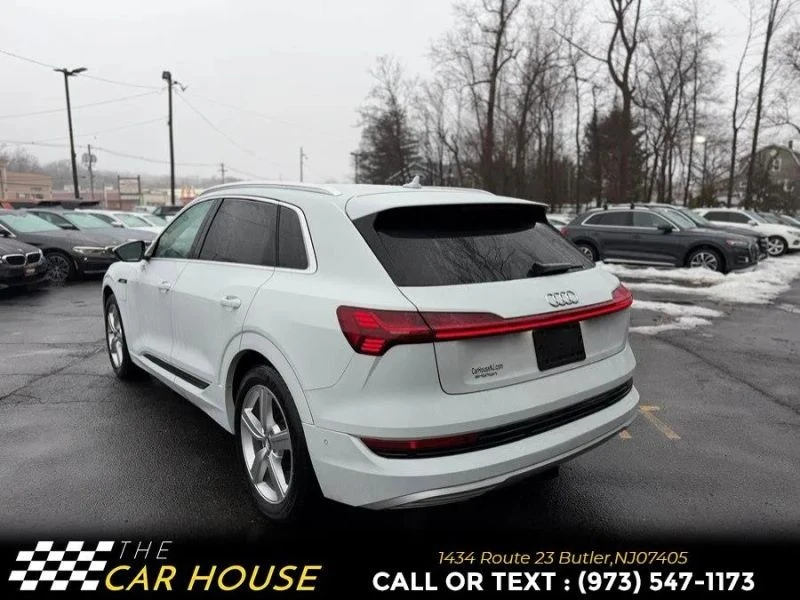2019 Audi e-tron - Image 7 of 12