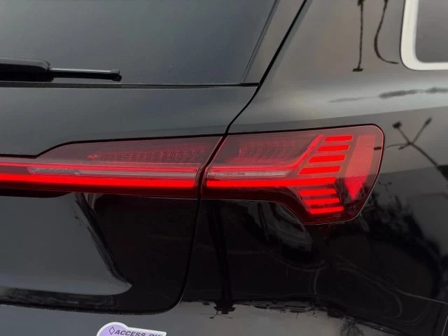 2019 Audi e-tron - Image 9 of 12