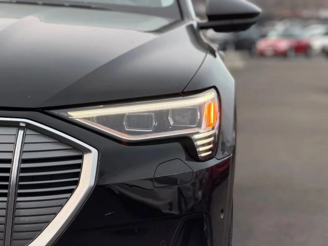 2019 Audi e-tron - Image 6 of 12