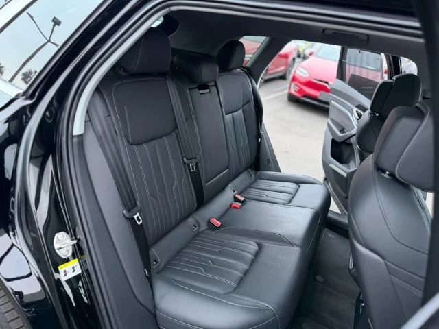 2019 Audi e-tron - Image 12 of 12
