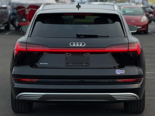 2019 Audi e-tron - Image 8 of 12