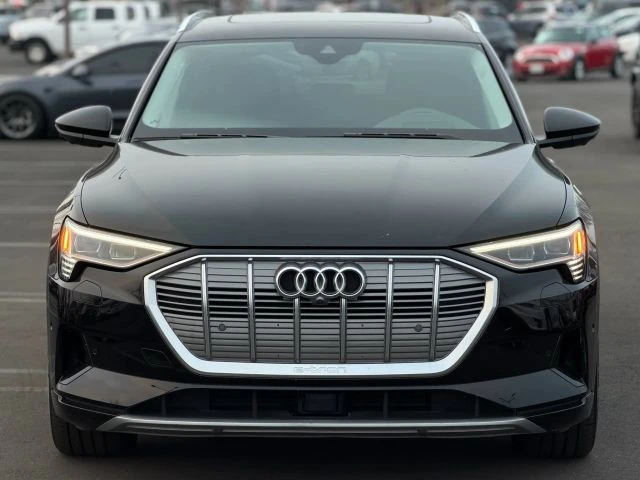 2019 Audi e-tron - Image 5 of 12