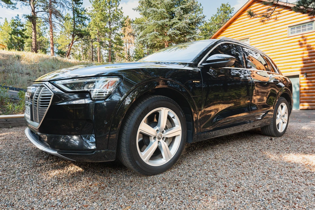 2019 Audi e-tron - Image 6 of 31