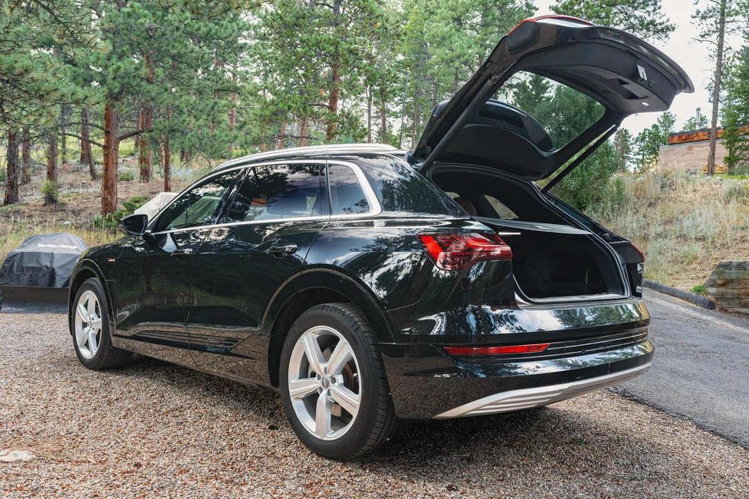 2019 Audi e-tron - Image 15 of 31