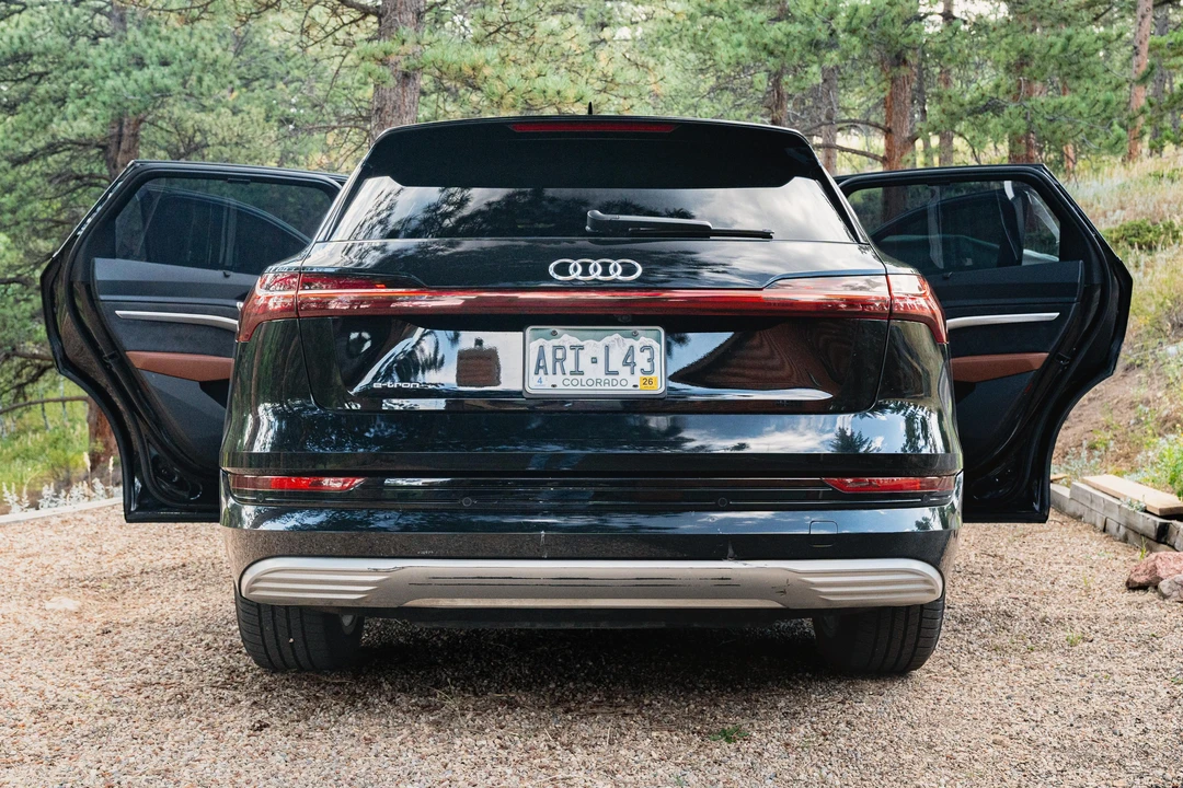 2019 Audi e-tron - Image 17 of 31