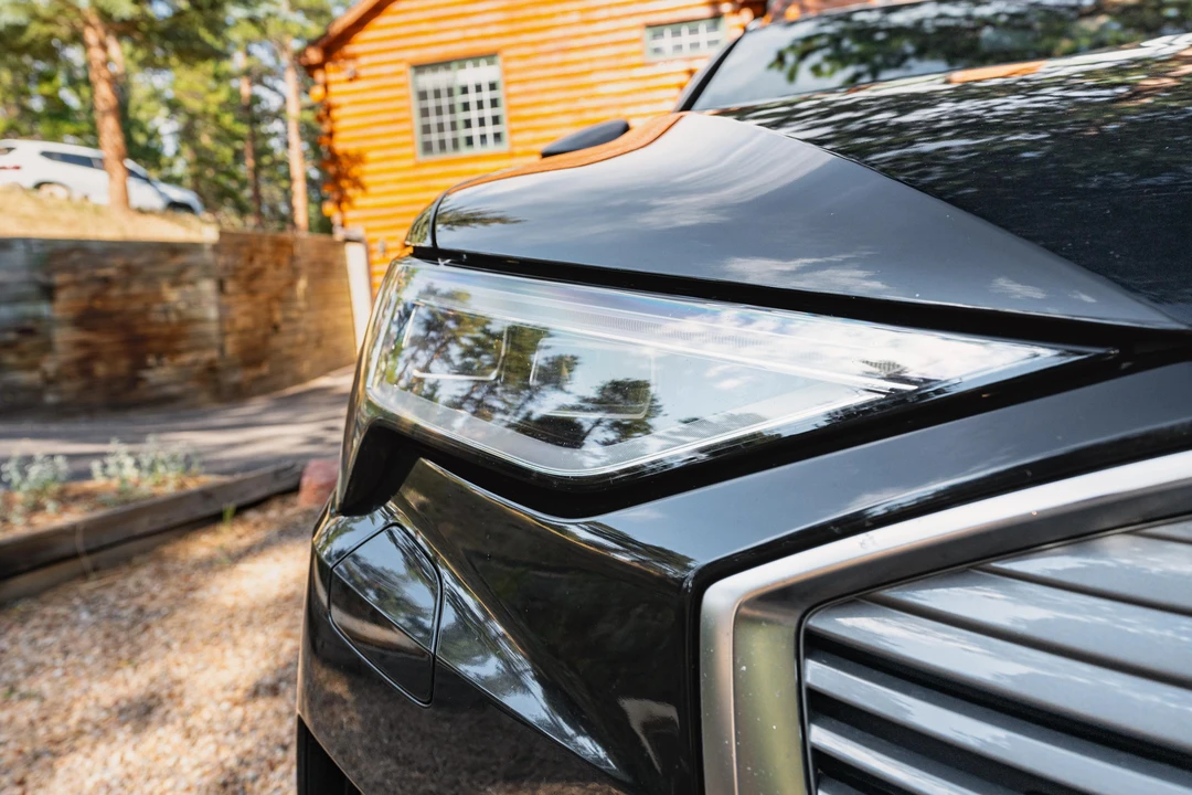 2019 Audi e-tron - Image 26 of 31