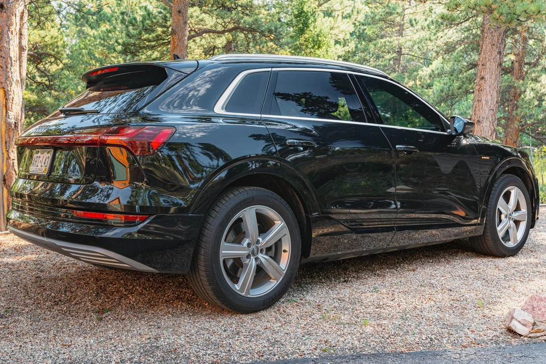 2019 Audi e-tron - Image 4 of 31