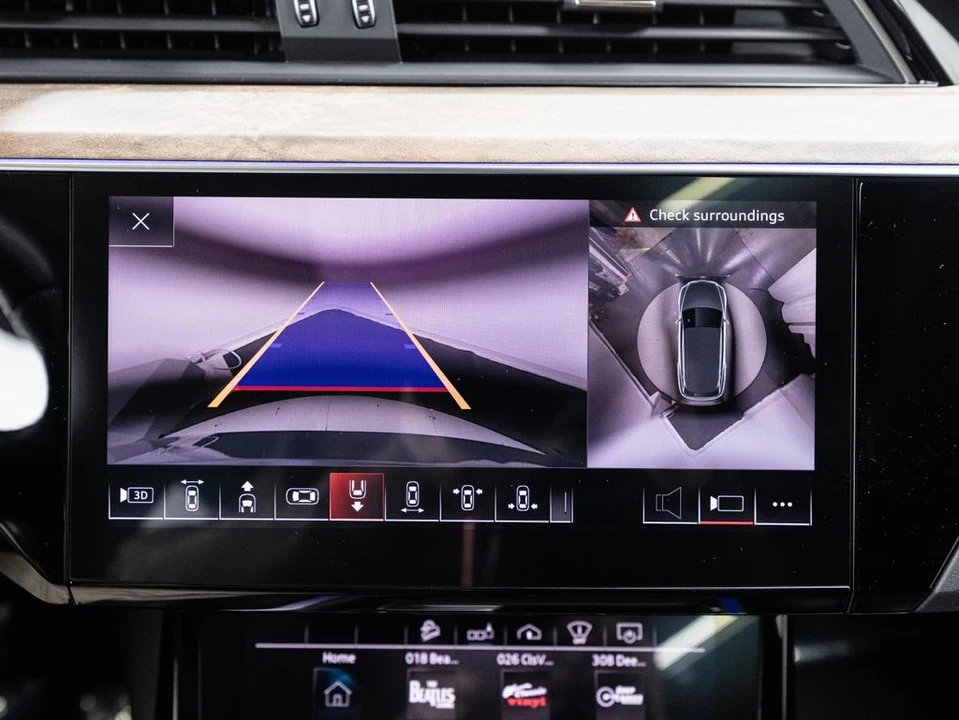 2019 Audi e-tron - Image 18 of 21