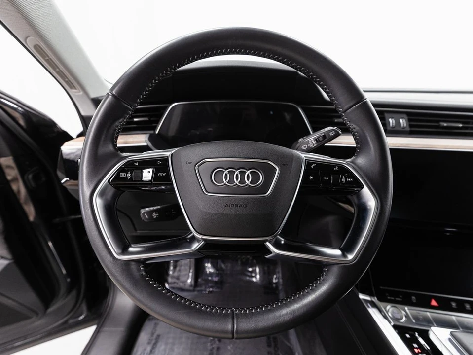 2019 Audi e-tron - Image 11 of 21