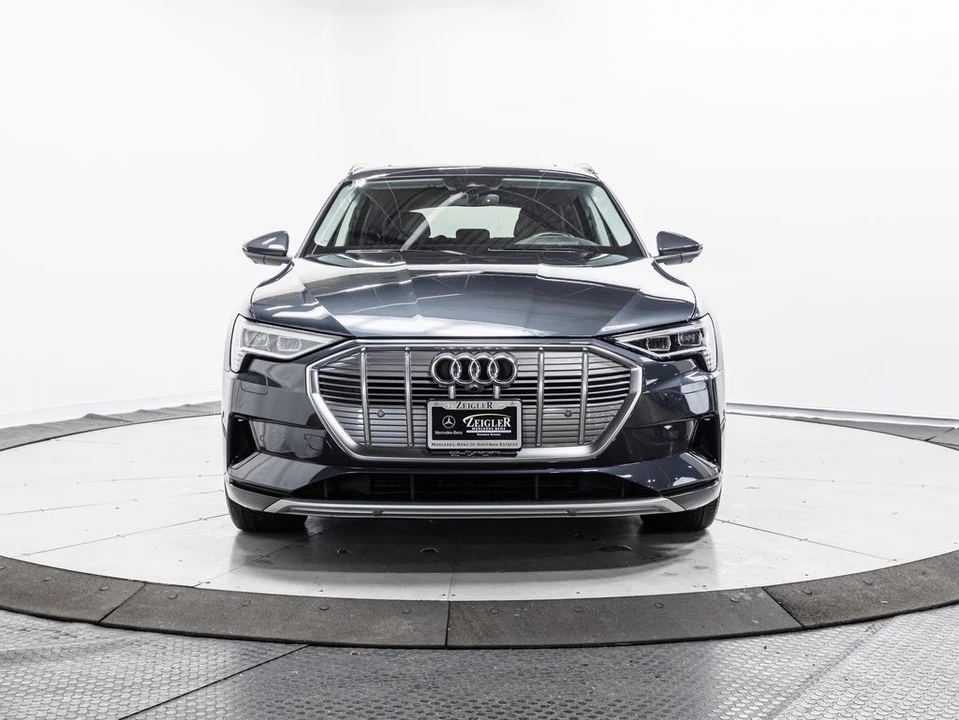 2019 Audi e-tron - Image 2 of 21
