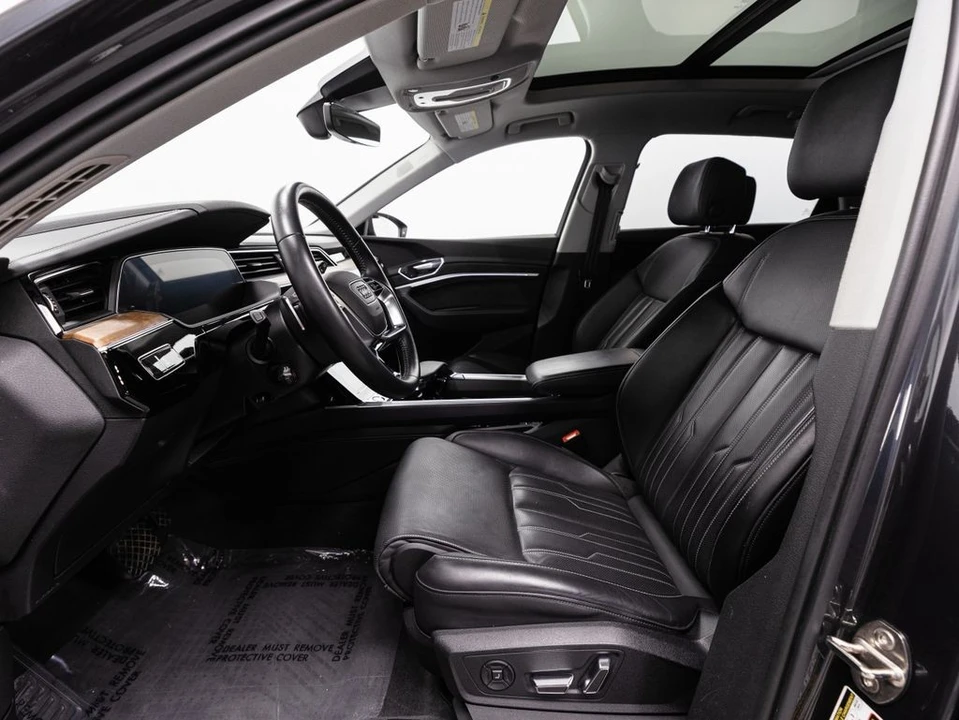 2019 Audi e-tron - Image 7 of 21
