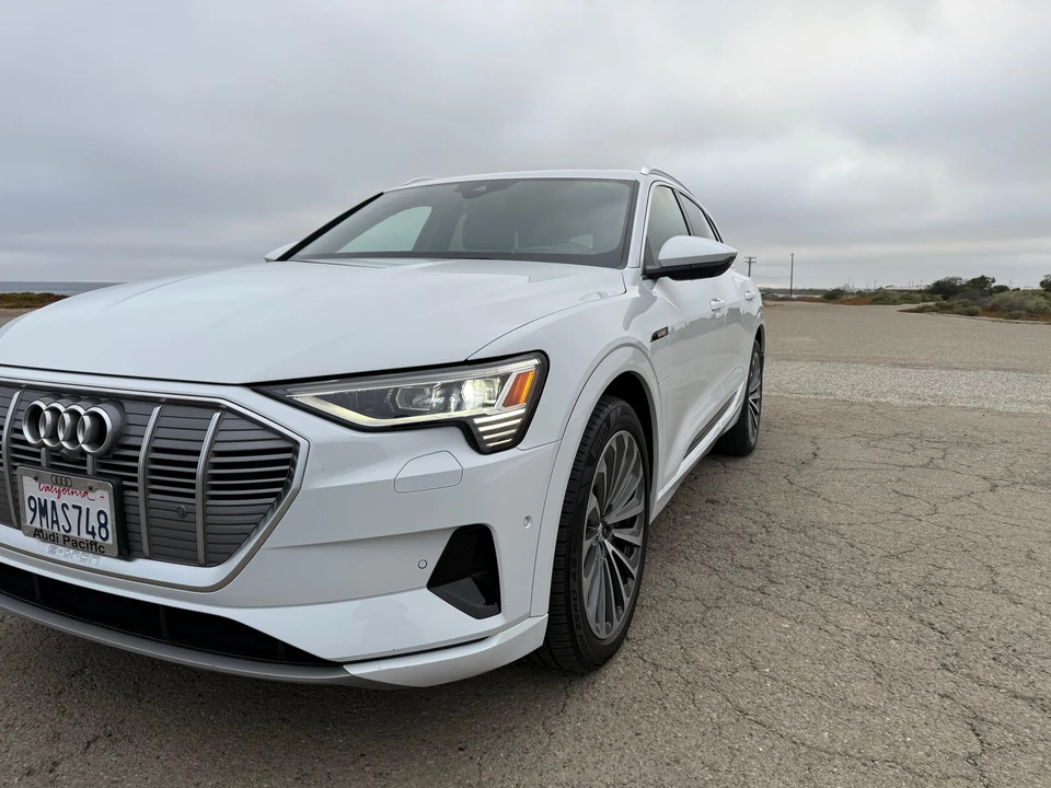 2019 Audi e-tron - Image 20 of 31