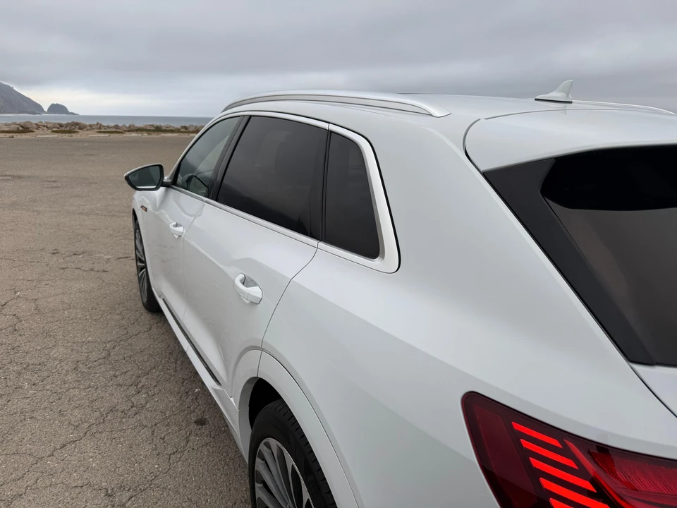 2019 Audi e-tron - Image 23 of 31
