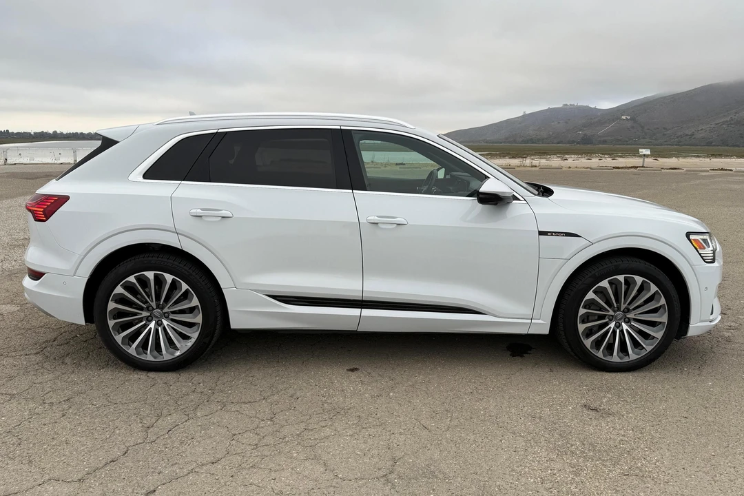 2019 Audi e-tron - Image 3 of 31