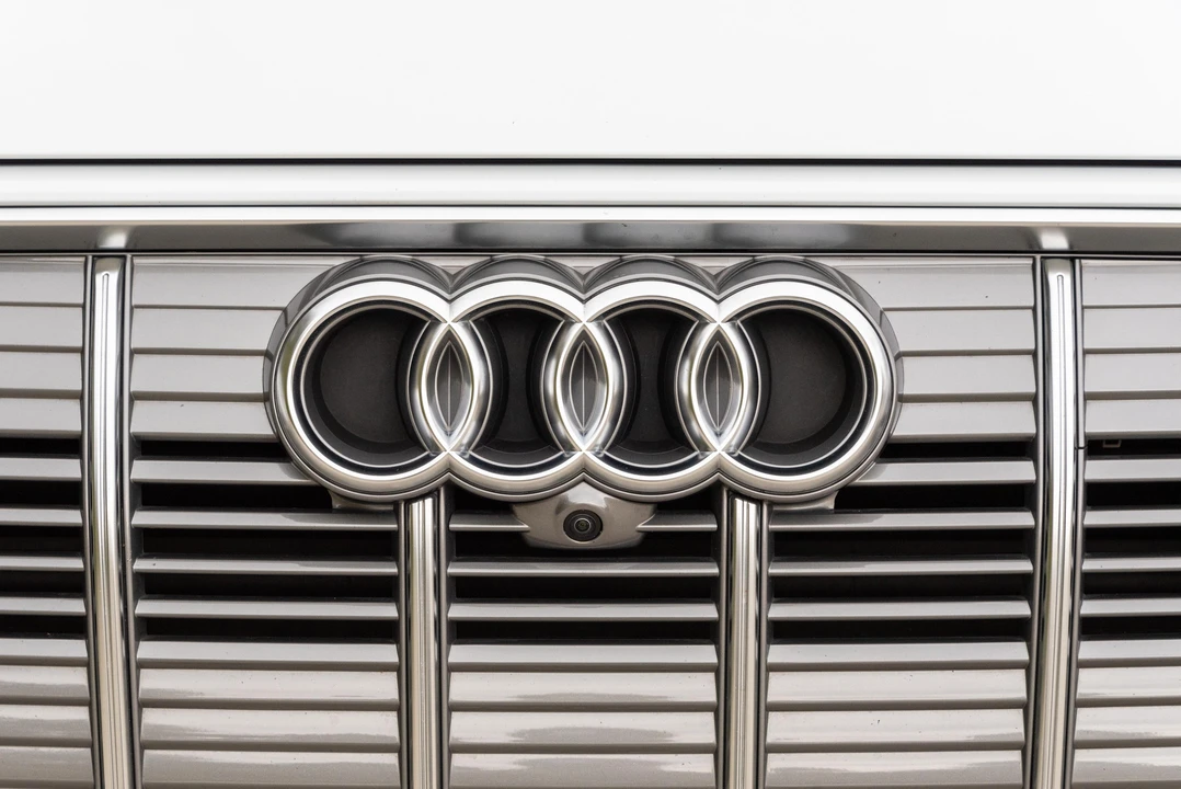 2019 Audi e-tron - Image 14 of 31