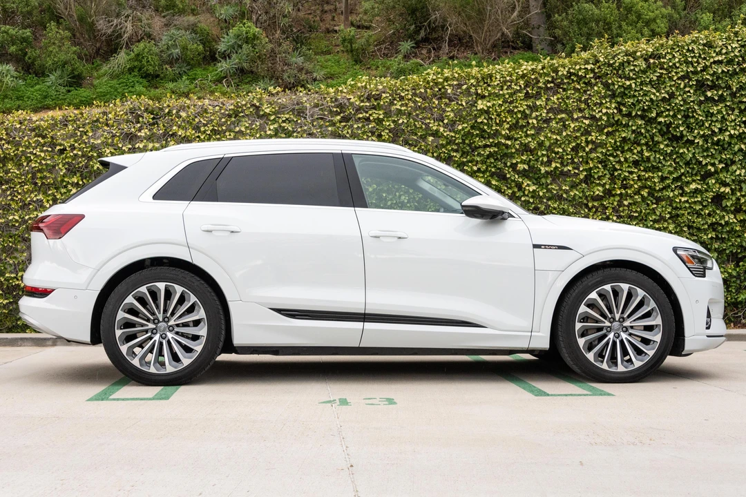 2019 Audi e-tron - Image 3 of 31