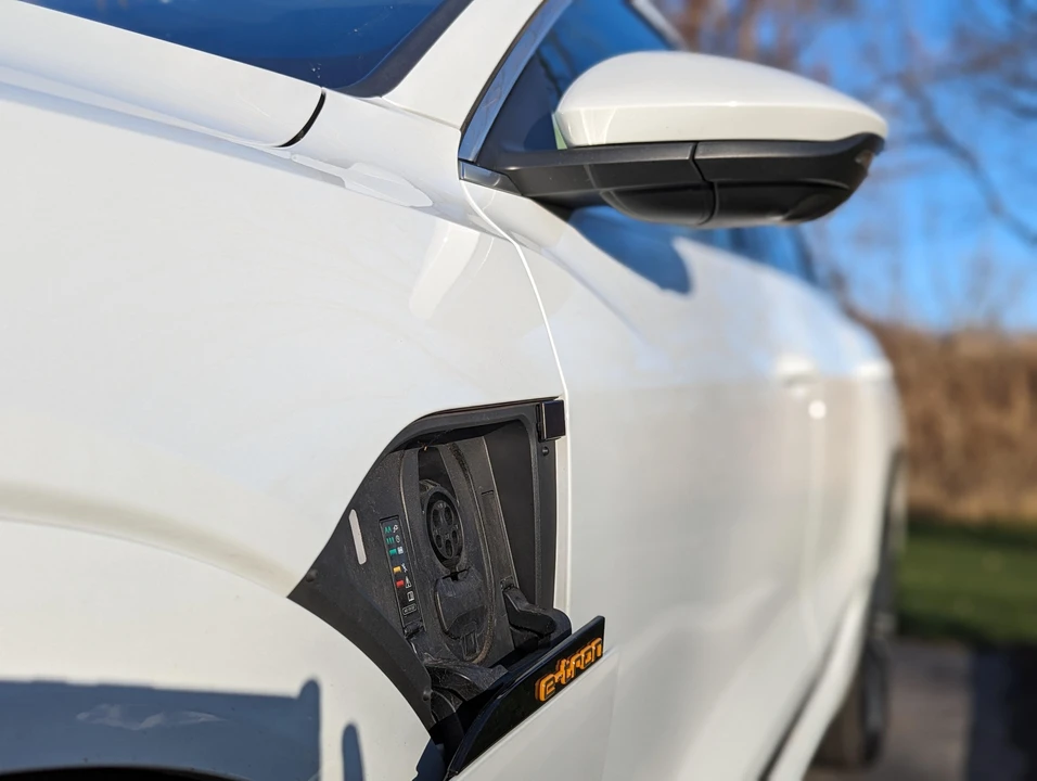 2019 Audi e-tron - Image 25 of 31