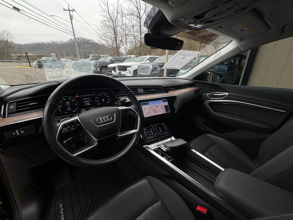 2019 Audi e-tron - Image 10 of 21