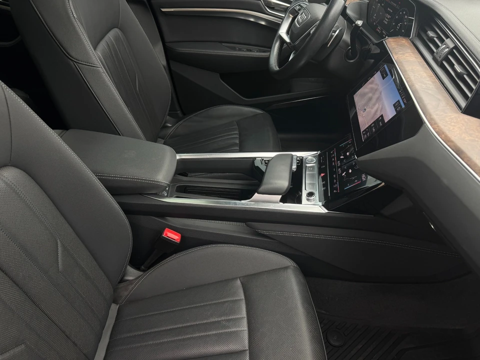 2019 Audi e-tron - Image 21 of 21