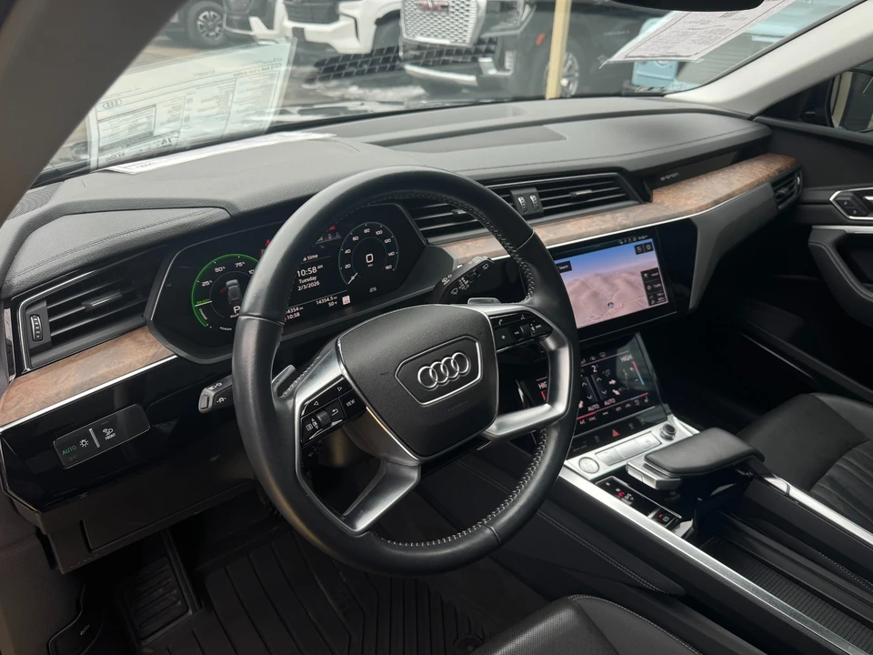 2019 Audi e-tron - Image 15 of 21