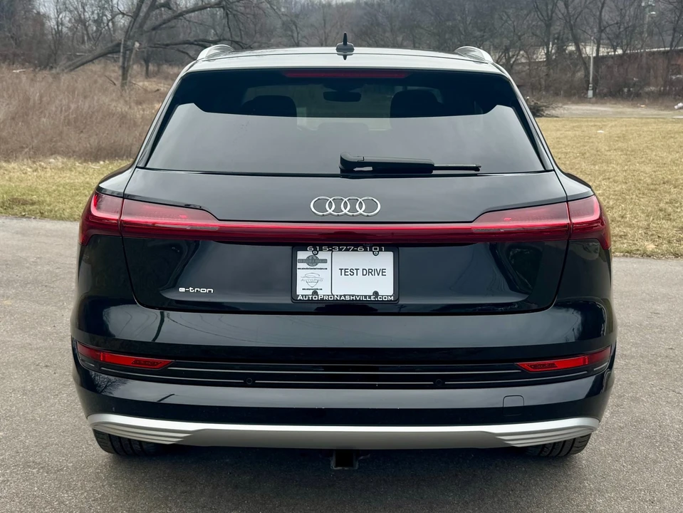 2019 Audi e-tron - Image 6 of 21