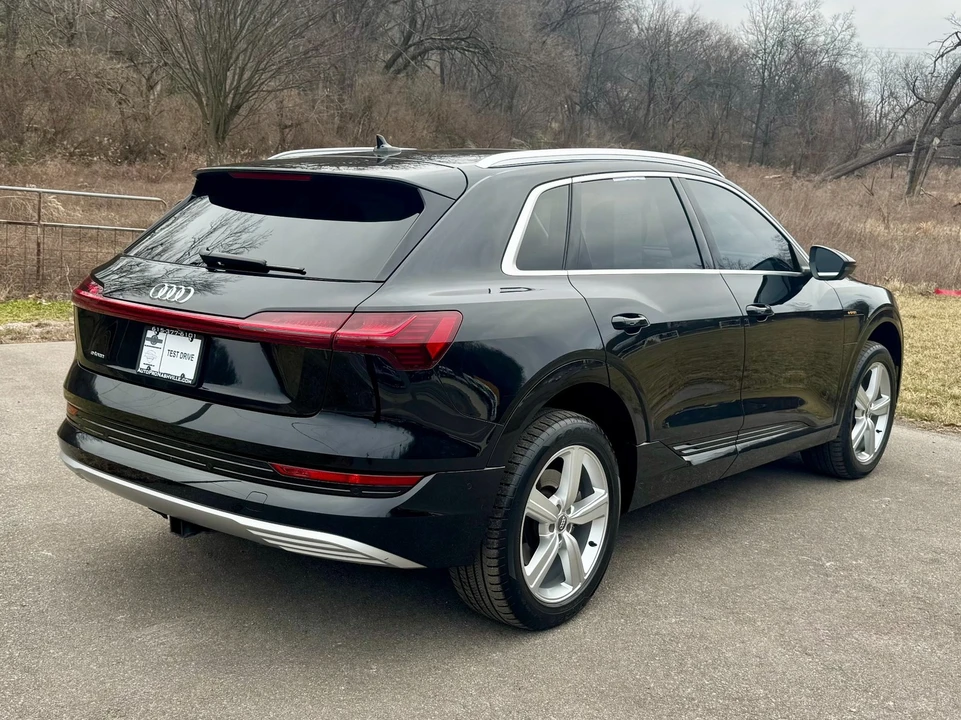 2019 Audi e-tron - Image 3 of 21