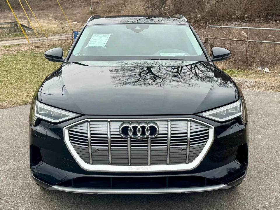 2019 Audi e-tron - Image 5 of 21