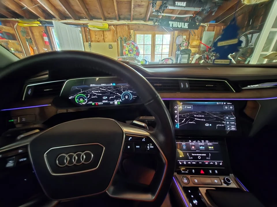 2019 Audi e-tron - Image 15 of 19