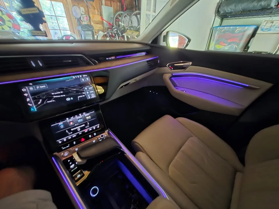 2019 Audi e-tron - Image 16 of 19