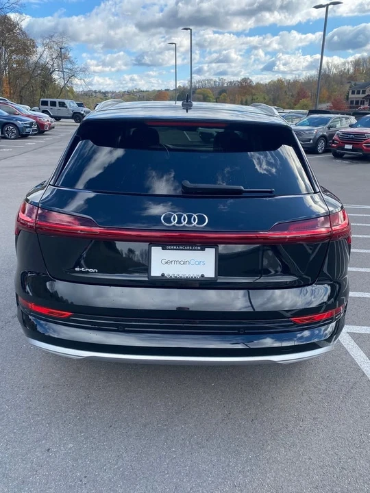 2019 Audi e-tron - Image 6 of 10