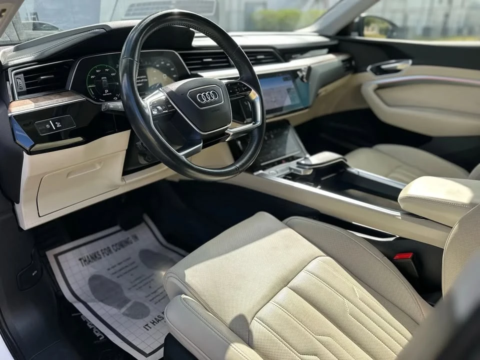 2019 Audi e-tron - Image 14 of 19