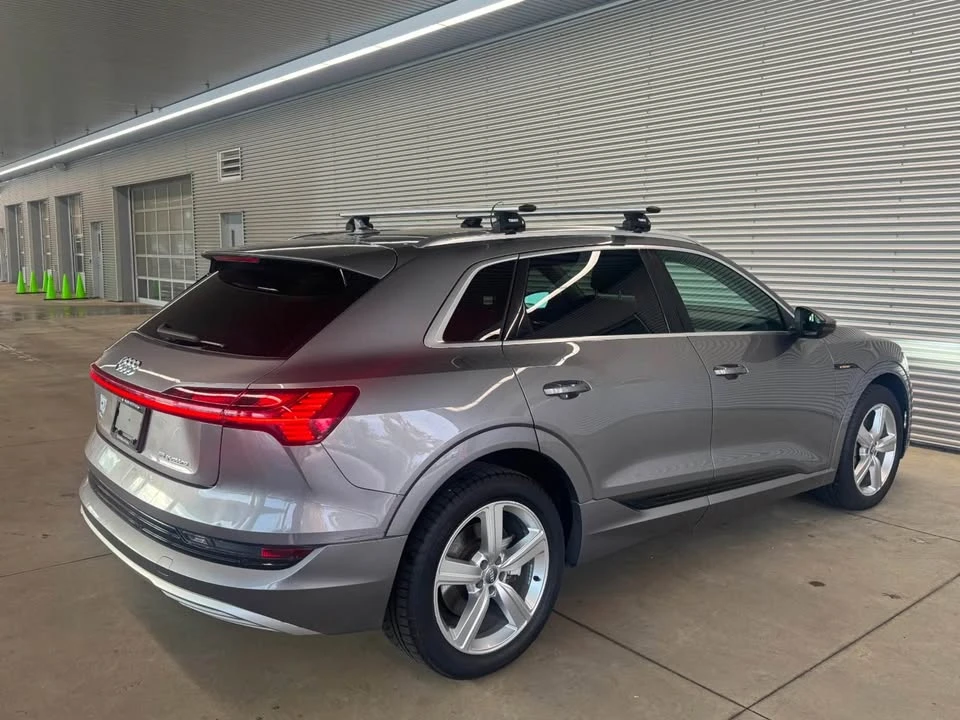 2019 Audi e-tron - Image 6 of 12