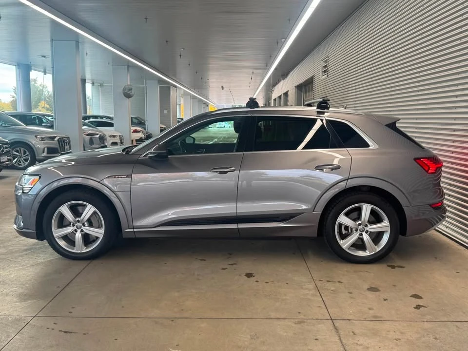 2019 Audi e-tron - Image 4 of 12