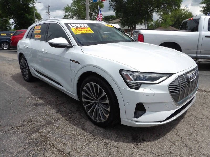 2019 Audi e-tron - Image 3 of 12