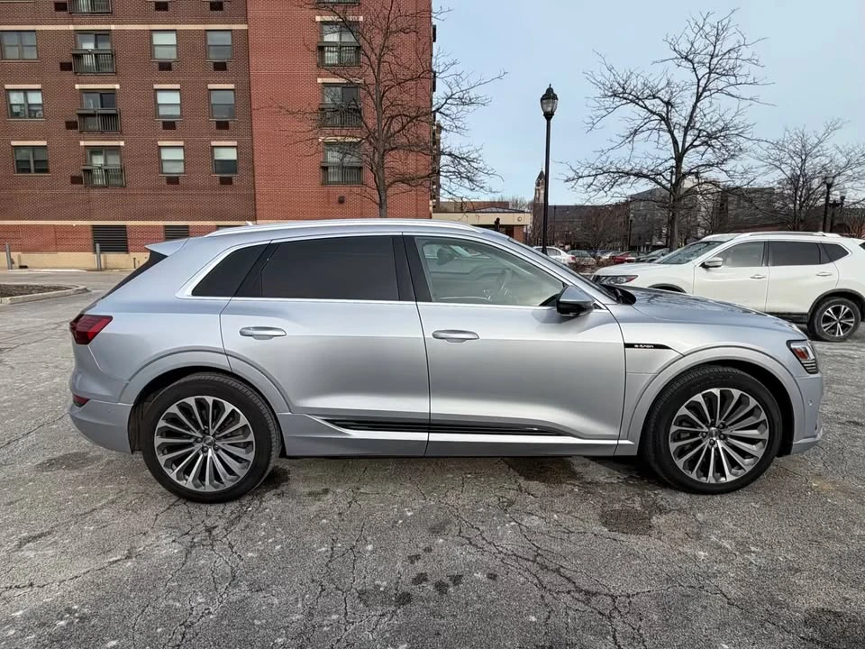 2019 Audi e-tron - Image 3 of 20