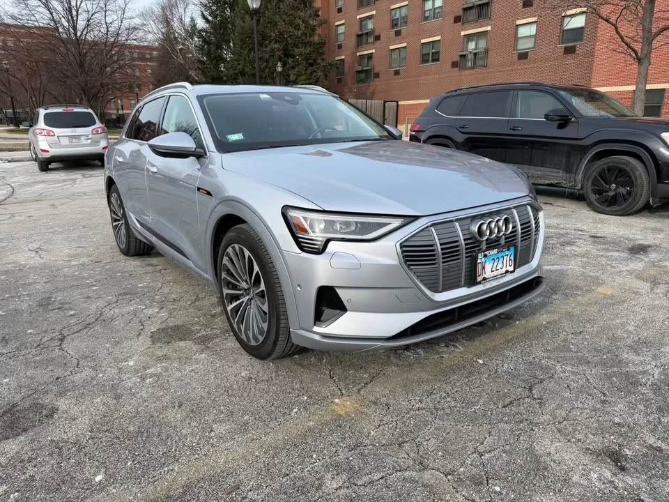 2019 Audi e-tron - Image 2 of 20