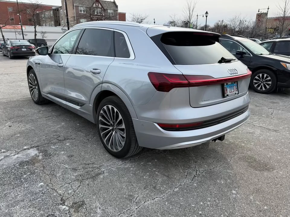 2019 Audi e-tron - Image 6 of 20