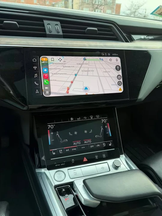 2019 Audi e-tron - Image 11 of 20