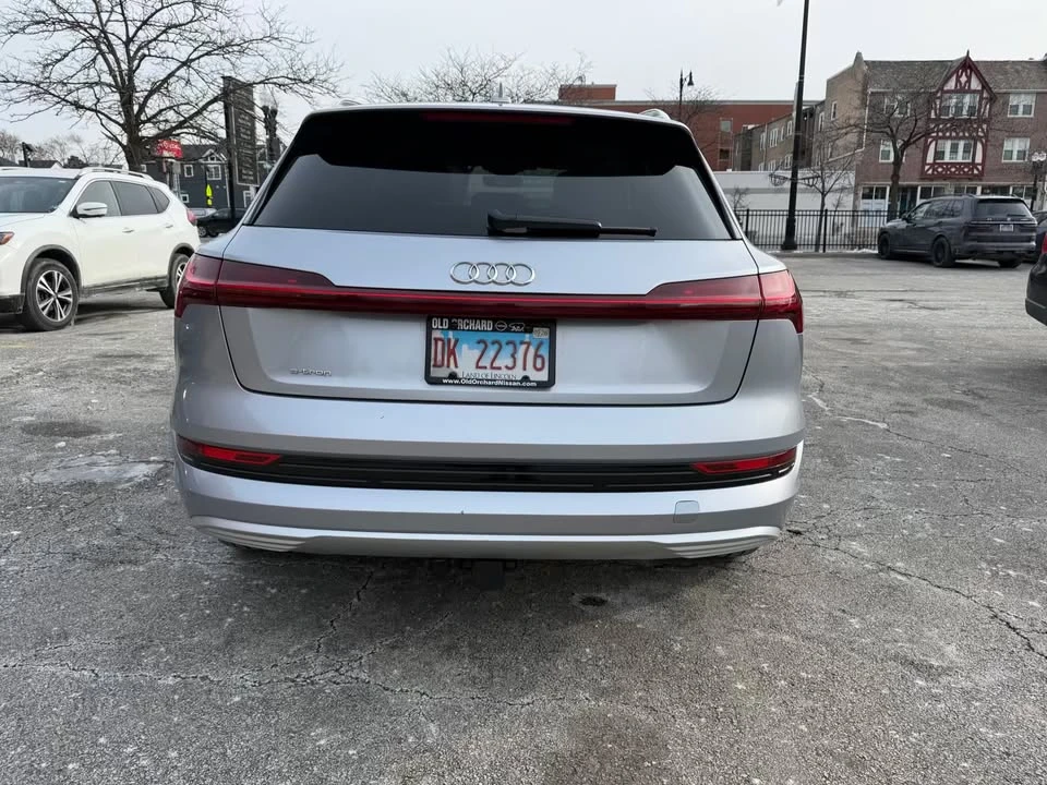 2019 Audi e-tron - Image 5 of 20